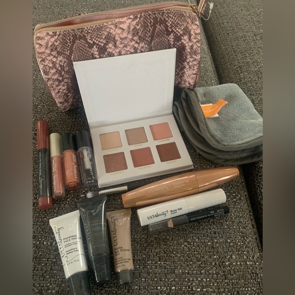 ✨Host Pick✨ Ulta Beauty 14pc Makeup set - Picture 1 of 4